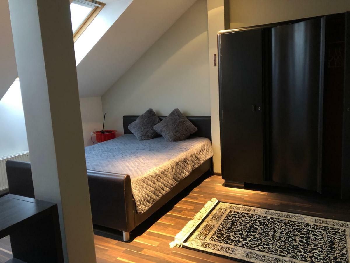 Family Or Group Apartment In Green Center Рига Екстериор снимка